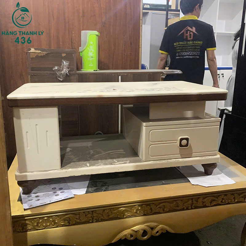 Bàn Sofa Mặt Đá Cũ Sang Trọng Dễ Lau Chùi ban-sofa-mat-da-cu-sang-trong-de-lau-chui-2 Bàn Sofa Mặt Đá Cũ Sang Trọng Dễ Lau Chùi