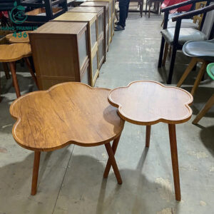 ban-tra-go-cu-tu-nhien-dang-may-bo-tron