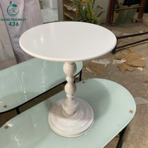 ban-tron-cu-phong-cach-tan-co-dien-nhieu-mau