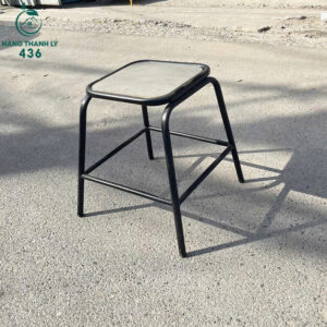 bo-ban-ghe-cafe-cu-mat-gach-bong-vuong