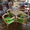 bo-ban-ghe-cafe-go-cu-4-ghe-nem-xanh