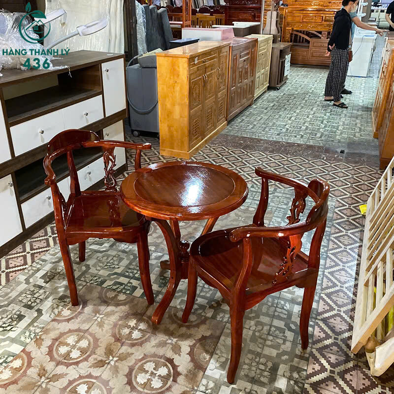 Bộ Bàn Trà Gỗ 2 Ghế Tay Vịn Kiểu Truyền Thống Mới 99% bo-ban-tra-go-2-ghe-tay-vin-kieu-truyen-thong-moi-99-7 Bộ Bàn Trà Gỗ 2 Ghế Tay Vịn Kiểu Truyền Thống Mới 99%