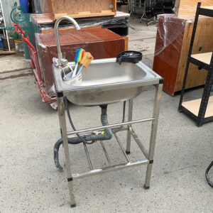 chau-rua-inox-1-hoc-co-chan-cu-dung-ben
