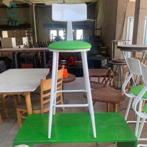 ghe-bar-cu-chan-sat-mat-nem-xanh