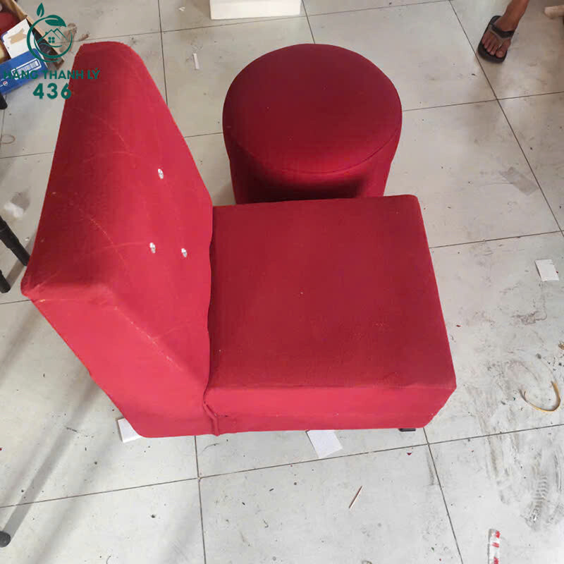 Ghế Đơn Bọc Nỉ Đỏ Cũ Kèm Đôn Tròn ghe-don-boc-ni-cu-nhung-mau-hong-dang-bo-tron-4 Ghế Đơn Bọc Nỉ Đỏ Cũ Kèm Đôn Tròn