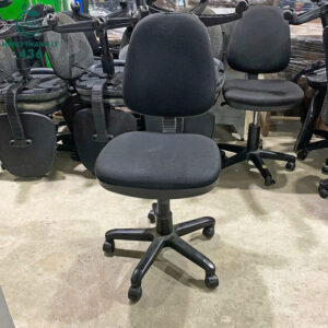 ghe-lam-viec-cu-chan-xoay-co-banh-xe