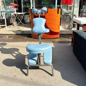 ghe-massage-tua-quy-spa-mau-xanh-cu