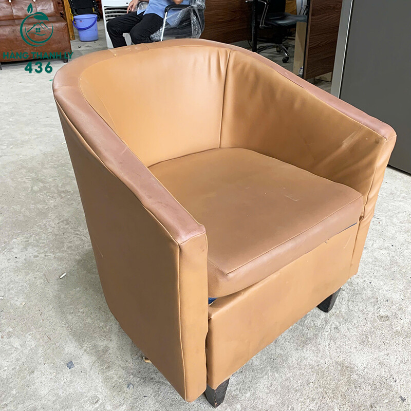 ghe-sofa-don-da-nau-cu-form-vuong-thanh-lich-4 Ghế Sofa Đơn Da Nâu Cũ Form Vuông Thanh Lịch  