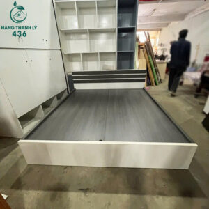 giuong-ngu-cu-1m8x2m-hien-dai-phoi-mau-trang-xam