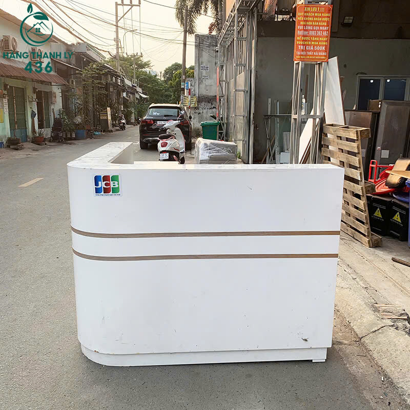 Quầy Tiếp Khách Chữ L Cũ 2M4x1M4x1M05 Mặt Đá Sang Trọng quay-tiep-khach-chu-l-cu-mat-da-sang-trong-4 Quầy Tiếp Khách Chữ L Cũ 2M4x1M4x1M05 Mặt Đá Sang Trọng