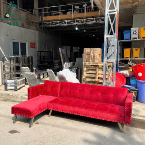 sofa-goc-cu-boc-ni-mau-do-noi-bat