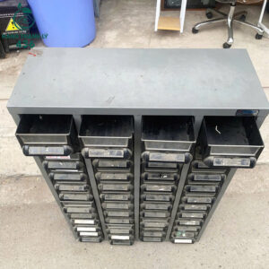 tu-ngan-keo-linh-kien-cu-nhieu-hoc