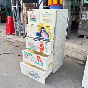 tu-nhua-gia-dinh-hoa-tiet-hoa-nhe-nhang-nhieu-mau