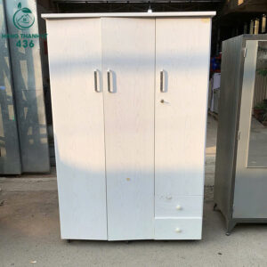 tu-quan-ao-3-canh-mau-trang-van-go