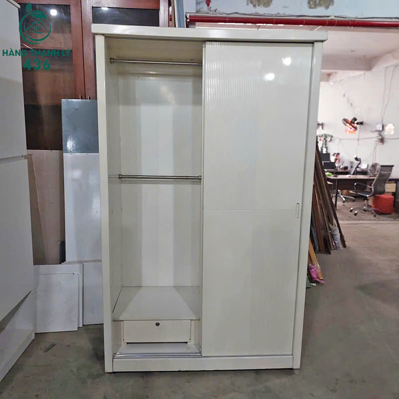 Tủ Quần Áo Cửa Lùa Cũ Màu Trắng Gọn Gàng tu-quan-ao-cua-lua-cu-mau-trang-gon-gang-2 Tủ Quần Áo Cửa Lùa Cũ Màu Trắng Gọn Gàng