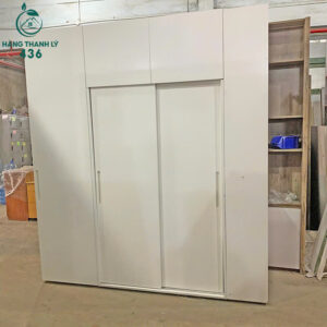 tu-quan-ao-go-cu-trang-3-canh-lua-thiet-ke-hien-dai