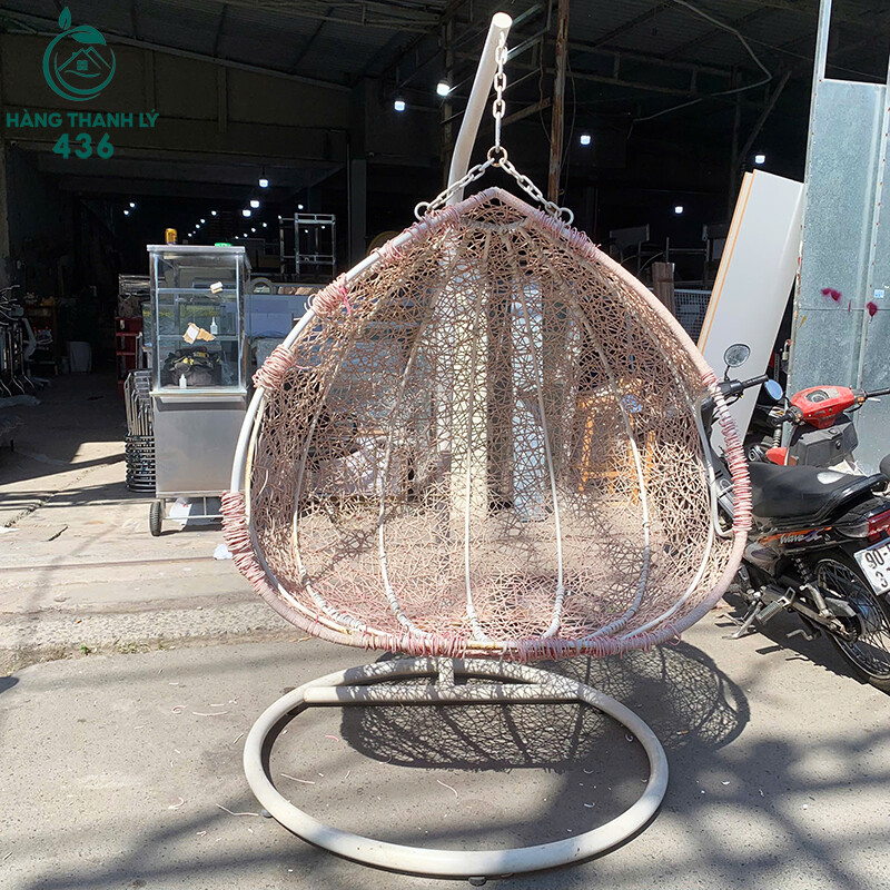 Ghế Xích Đu Cũ Phù Hợp Ban Công Sân Vườn ghe-xich-du-cu-phu-hop-ban-cong-san-vuon-4 Ghế Xích Đu Cũ Phù Hợp Ban Công Sân Vườn