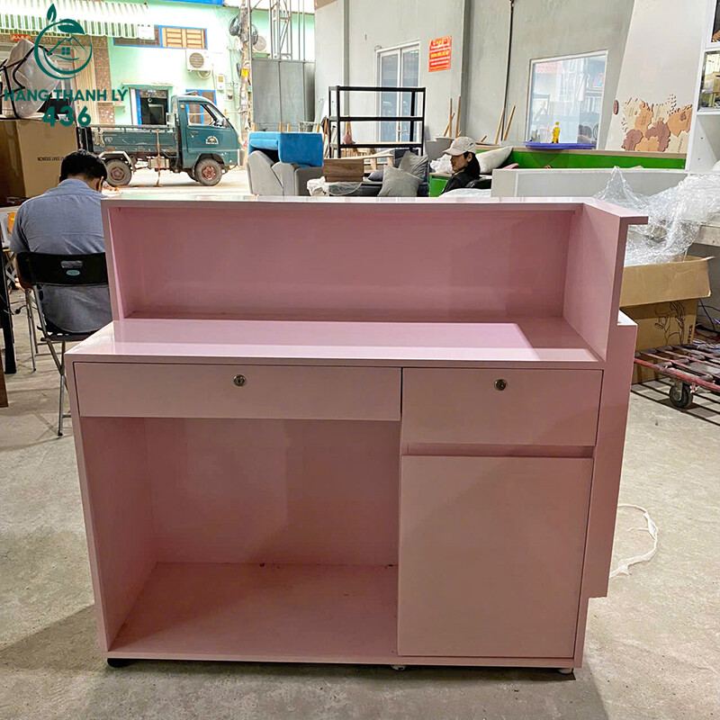 Quầy Thu Ngân Màu Hồng Cũ Phong Cách Trẻ Trung quay-thu-ngan-mau-hong-cu-phong-cach-tre-trung-3 Quầy Thu Ngân Màu Hồng Cũ Phong Cách Trẻ Trung