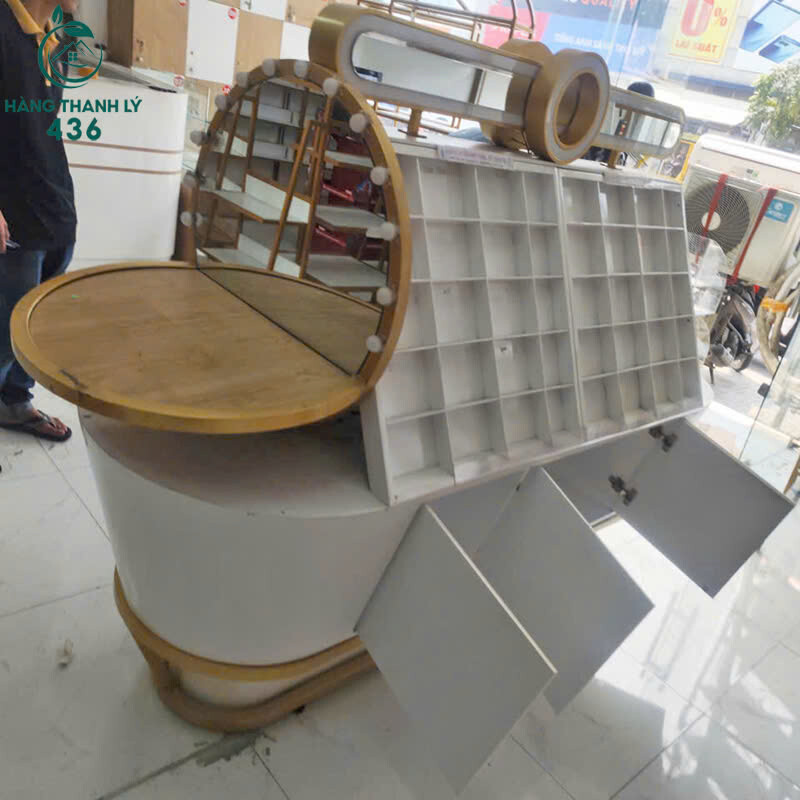 z7485984776018_dd18a7a906e17d8997c1f0a1c0e4050a