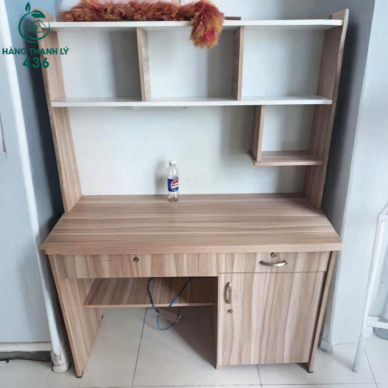 Bàn Học Cũ Màu Nâu Có Kệ Sách Gọn Gàng ban-hoc-cu-mau-nau-co-ke-sach-gon-gang-2 Bàn Học Cũ Màu Nâu Có Kệ Sách Gọn Gàng