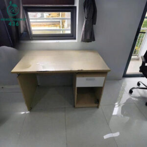 ban-lam-viec-cu-1m2x70cmx75cm-co-ngan-keo-gon-gang-300x300 Mua Bán Bàn Ghế Cũ, Nội Thất Cũ Tại TPHCM  