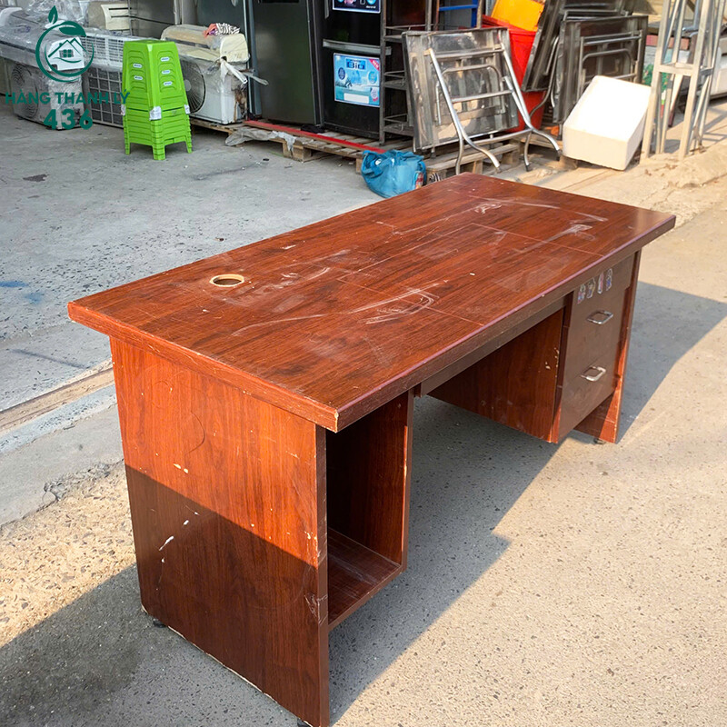 ban-lam-viec-cu-1m4x70cmx75cm-mau-nau-co-lo-di-day-1 Bàn Làm Việc Cũ 1M4X70CMX75CM Màu Nâu Có Lỗ Đi Dây  