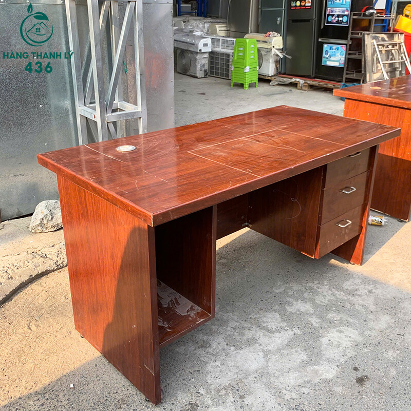 ban-lam-viec-cu-1m4x70cmx75cm-mau-nau-co-lo-di-day-mau-1-1 Bàn Làm Việc Cũ 1M4X70CMX75CM Màu Nâu Có Lỗ Đi Dây  