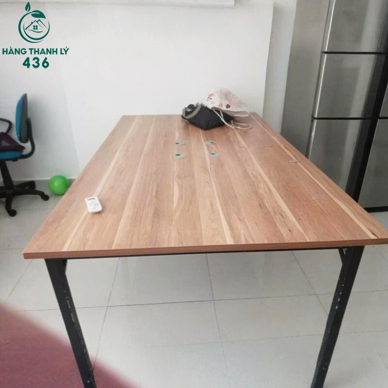Bàn Làm Việc Cũ 2M4X1M2 Chân Sắt ban-lam-viec-cu-2m4x1m2-chan-sat-1 Bàn Làm Việc Cũ 2M4X1M2 Chân Sắt