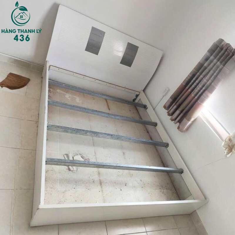 Giường Ngủ Cũ Màu Trắng 1M6 Thiết Kế Đẹp giuong-ngu-cu-mau-trang-1m6-thiet-ke-dep-1 Giường Ngủ Cũ Màu Trắng 1M6 Thiết Kế Đẹp