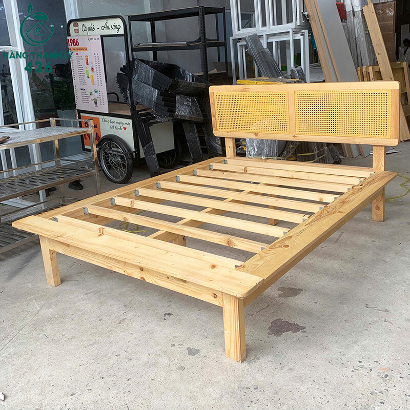 Giường Ngủ Cũ 1M6X2M Gỗ Thông Bền Bỉ mau-giuong-ngu-cu-1m6x2m-go-thong-ben-bi-5 Giường Ngủ Cũ 1M6X2M Gỗ Thông Bền Bỉ