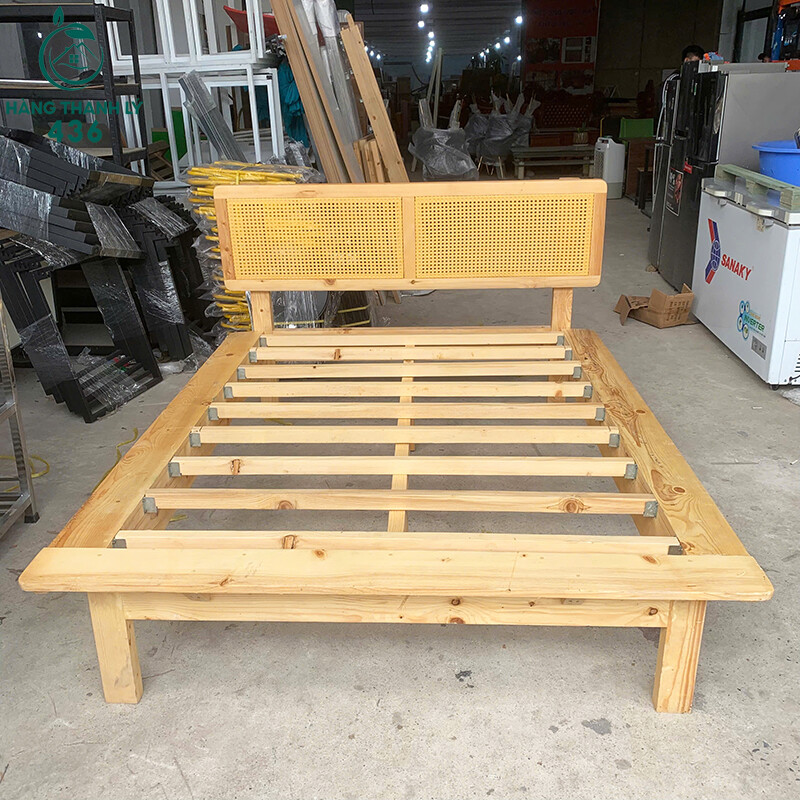 Giường Ngủ Cũ 1M6X2M Gỗ Thông Bền Bỉ mau-giuong-ngu-cu-1m6x2m-go-thong-ben-bi-7 Giường Ngủ Cũ 1M6X2M Gỗ Thông Bền Bỉ