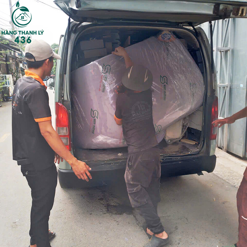 nem-cu-duoc-van-chuyen-tan-noi-giao-thang-den-nha-khach-hang Hàng Thanh Lý 436 Hoạt Động Xuất Nhập Kho Tấp Nập Đầu Năm  