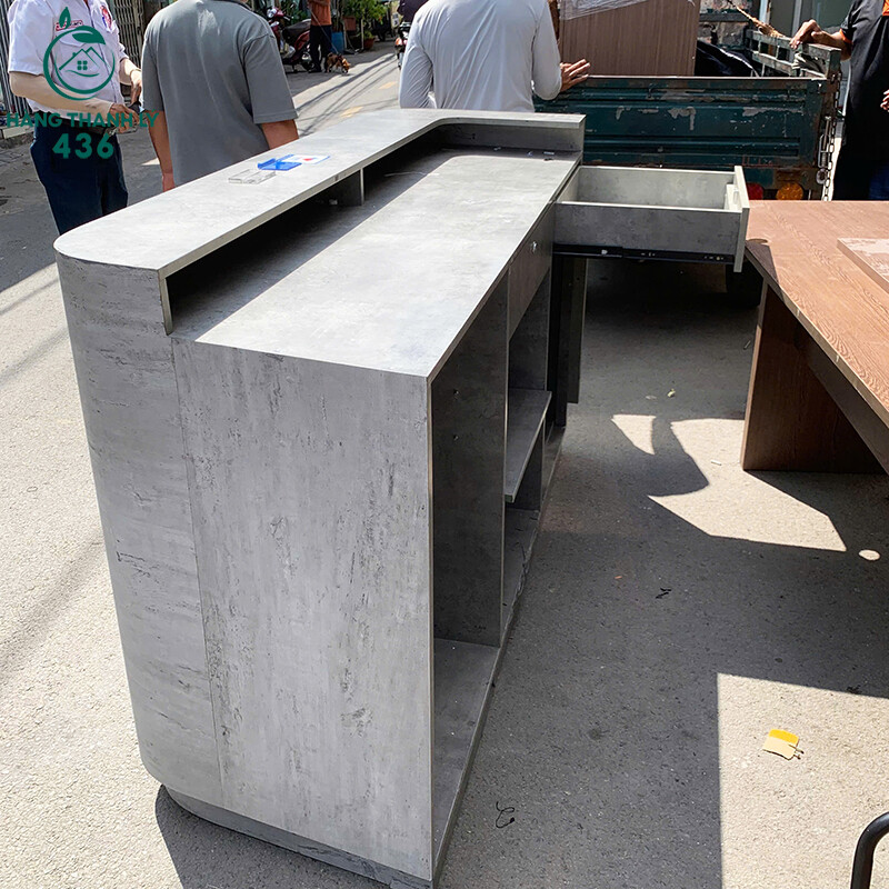 Quầy Lễ Tân Cũ 1M85X60CMX1M1 Màu Xám quay-le-tan-cu-1m85x60cmx1m1-mau-xam-1 Quầy Lễ Tân Cũ 1M85X60CMX1M1 Màu Xám