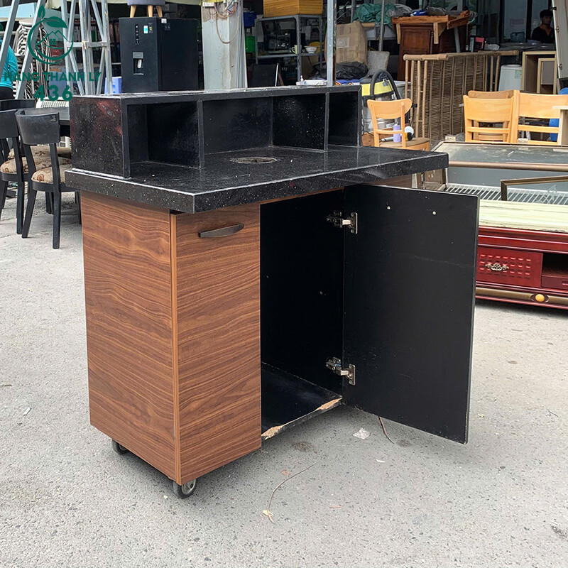 Quầy Lễ Tân Cũ 1MX55CMX1M05 Mặt Đá Đen Gỗ Màu Nâu quay-le-tan-cu-1mx55cmx1m05-mat-da-den-go-mau-nau-2 Quầy Lễ Tân Cũ 1MX55CMX1M05 Mặt Đá Đen Gỗ Màu Nâu