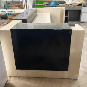 Quầy Lễ Tân Cũ 3M2X1M5X1M Vân Gỗ Đen Sang Trọng