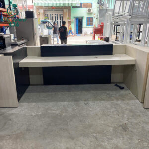 Quầy Lễ Tân Cũ 3M2X1M5X1M Vân Gỗ Đen Sang Trọng