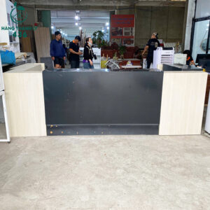 Quầy Lễ Tân Cũ 3M2X1M5X1M Vân Gỗ Đen Sang Trọng