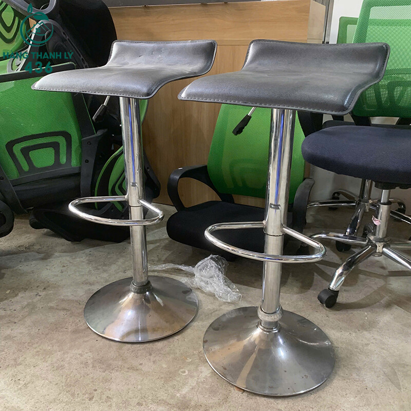 Ghế Bar Cũ Mặt Đệm Đen Chân Tròn Inox Sáng Bóng thanh-ly-ghe-cao-quay-bar-cu-tiet-kiem-dien-tich-1 Ghế Bar Cũ Mặt Đệm Đen Chân Tròn Inox Sáng Bóng