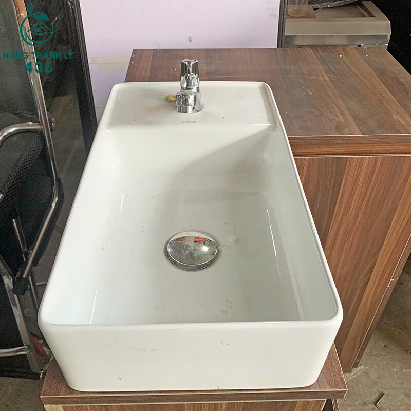 Tủ Lavabo Cũ Màu Vân Gỗ Nâu tu-lavabo-cu-mau-van-go-nau-3 Tủ Lavabo Cũ Màu Vân Gỗ Nâu