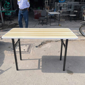 ban-chan-sat-mat-go-cu-1m2x60cm-gon-gang-2-300x300 Mua Bán Bàn Ghế Cũ, Nội Thất Cũ Tại TPHCM  