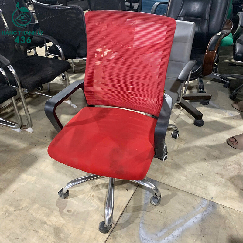 Ghế Xoay Cũ Đệm Vải Màu Đỏ Có Tay Vịnh ghe-xoay-cu-dem-vai-mau-do-co-tay-vinh-2 Ghế Xoay Cũ Đệm Vải Màu Đỏ Có Tay Vịnh