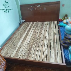 Giường Ngủ Gỗ Cũ 1M6X2M Vân Gỗ Đỏ Nâu