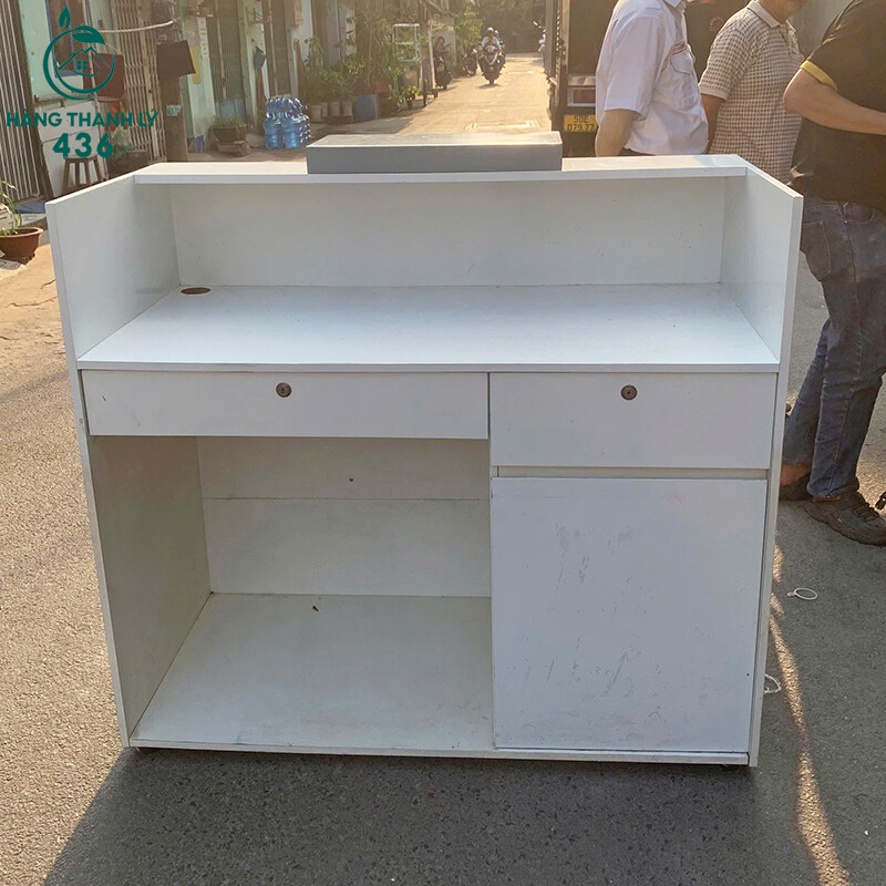 Quầy Lễ Tân Cũ 1M2X60CM Thiết Kế Sang Trọng Có Hộc quay-le-tan-cu-1m2x60cm-thiet-ke-sang-trong-co-hoc-4 Quầy Lễ Tân Cũ 1M2X60CM Thiết Kế Sang Trọng Có Hộc