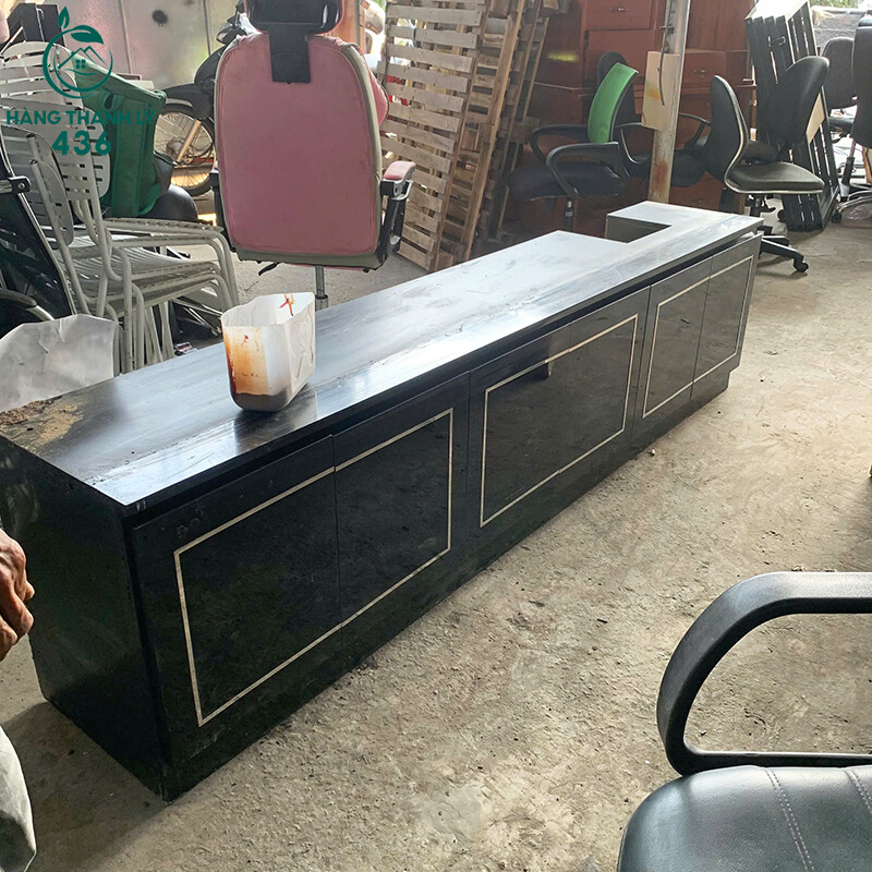 Tủ Kệ Tivi Cũ Màu Đen Có Hộc Tủ Tiện Lợi tu-ke-tivi-cu-mau-den-co-hoc-tu-tien-loi-1 Tủ Kệ Tivi Cũ Màu Đen Có Hộc Tủ Tiện Lợi