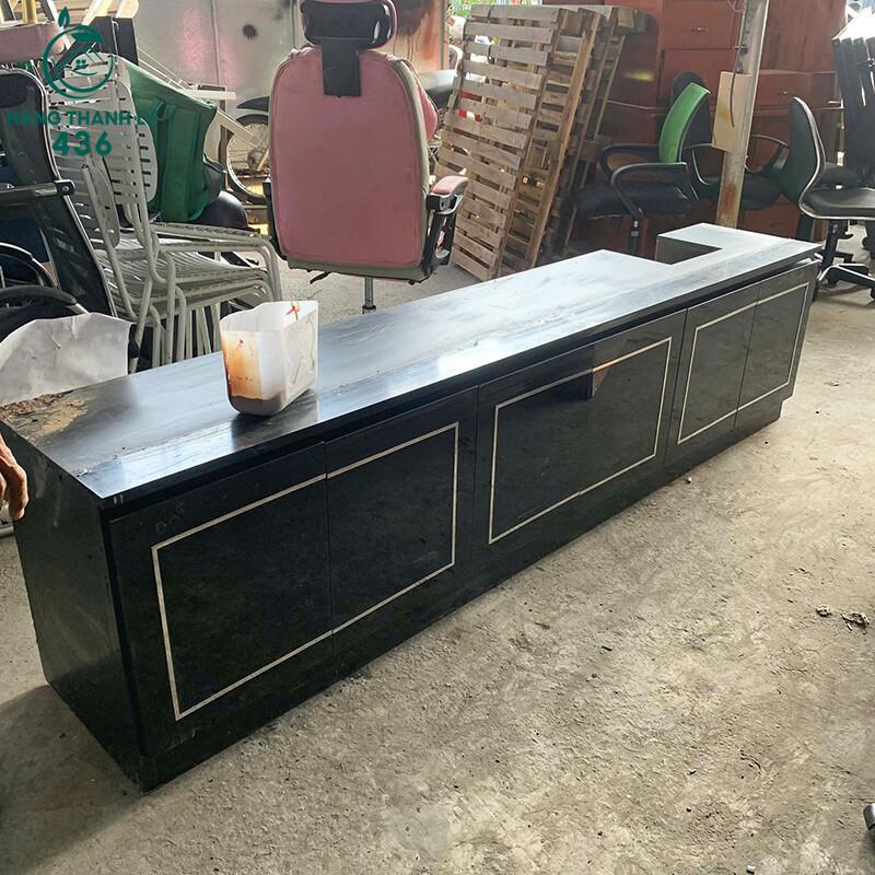 Tủ Kệ Tivi Cũ Màu Đen Có Hộc Tủ Tiện Lợi tu-ke-tivi-cu-mau-den-co-hoc-tu-tien-loi-2 Tủ Kệ Tivi Cũ Màu Đen Có Hộc Tủ Tiện Lợi