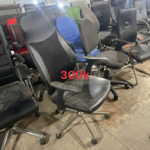 z7711450694379_e019381f12595d34b8aae176149f0c52-300x300 [XẢ KHO] Tổng Xả Kho Ghế Văn Phòng Cũ 50k – 200k  