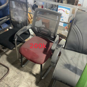 z7711450769866_ba95ca52fdda5e0a895e8a697fade05a-300x300 [XẢ KHO] Tổng Xả Kho Ghế Văn Phòng Cũ 50k – 200k  