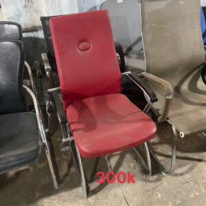 z7711450773787_adc3dec6e506d8b7ea5591ca45b0375f-300x300 [XẢ KHO] Tổng Xả Kho Ghế Văn Phòng Cũ 50k – 200k  