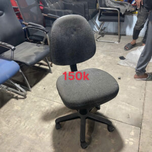 z7711450798694_bd721bf76593e702980cf35d0c2a96ae-300x300 [XẢ KHO] Tổng Xả Kho Ghế Văn Phòng Cũ 50k – 200k  