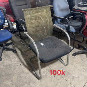 z7711450858613_d51e073ce4c34ae71028535660d6e8ec-300x300 [XẢ KHO] Tổng Xả Kho Ghế Văn Phòng Cũ 50k – 200k  